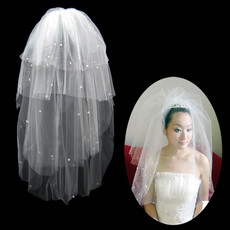 Inexpensive 4 Layers Tulle Wedding Veil with Beading for Bride