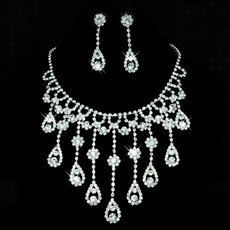 Pretty Crystal Earring Necklace Set Wedding Bridal Jewelry Collection