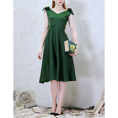 Modest V-Neck Sleeveless Knee Length Green Satin Cocktail Dress with Bows