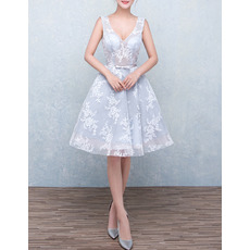 Sexy A-Line V-Neck Knee Length Organza Homecoming Dress