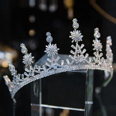 Alloy with Crystal Wedding Tiara/ Headpieces for Brides