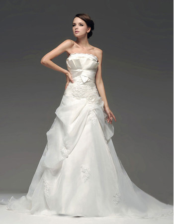 Classic Modern A-Line Strapless Court Train Wedding Dress