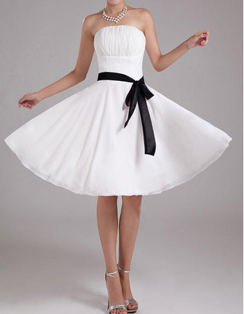 Affordable Romantic A-Line Strapless Knee Length Chiffon Wedding Dress for Summer Beach Wedding