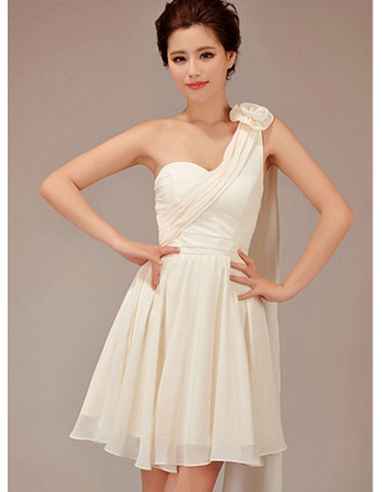 Beautiful One Shoulder Short Chiffon Bridesmaid Dress for Wedding