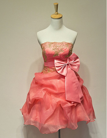 Inexpensive Girls Nice Strapless Short Taffeta Homecoming/ Party Dress