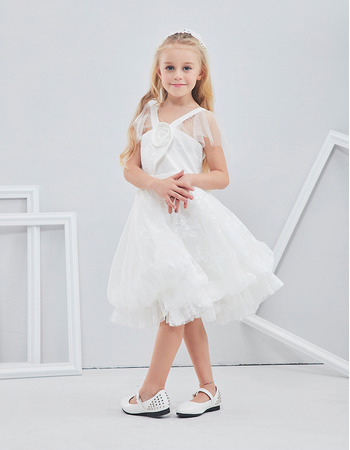 Pretty Lovely Knee Length White Lace Flower Girl/ First Communion Dress with Straps