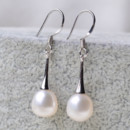 Elegant White 8-9mm Off-Round Freshwater Natural Pearl Earring Set