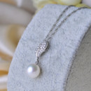 Beautiful White 8-11mm Round Freshwater Natural Pearl Earring and Pendant Set