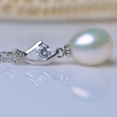 Bridal Pearl Pendants