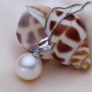 Beautiful Elegant White Round 11-11.5mm Freshwater Natural Pearl Pendants